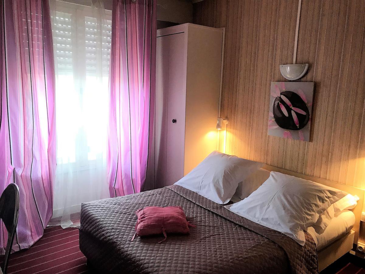 Hotel Du Commerce Les Sables-dʼOlonne Esterno foto