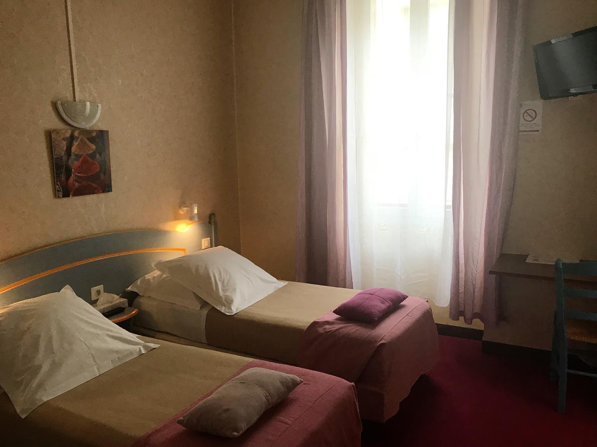 Hotel Du Commerce Les Sables-dʼOlonne Esterno foto