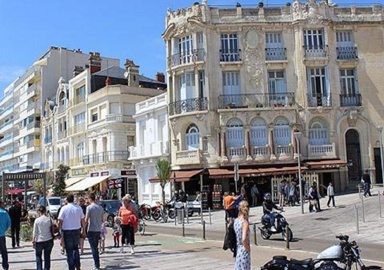 Hotel Du Commerce Les Sables-dʼOlonne Esterno foto